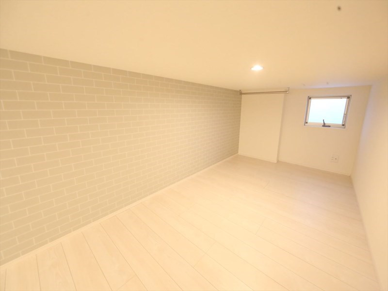 エール高畑 ロフト5.6帖（収納にも寝室にも使えます）　同仕様写真