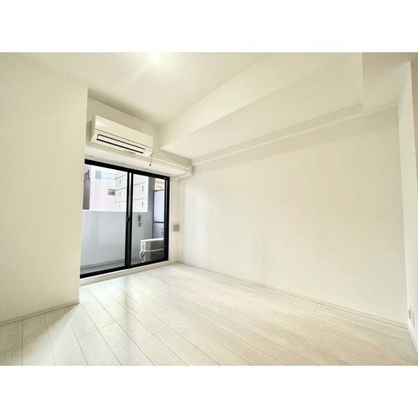 S-RESIDENCE丸の内駅前North 洋室7.2帖　クローゼット付き