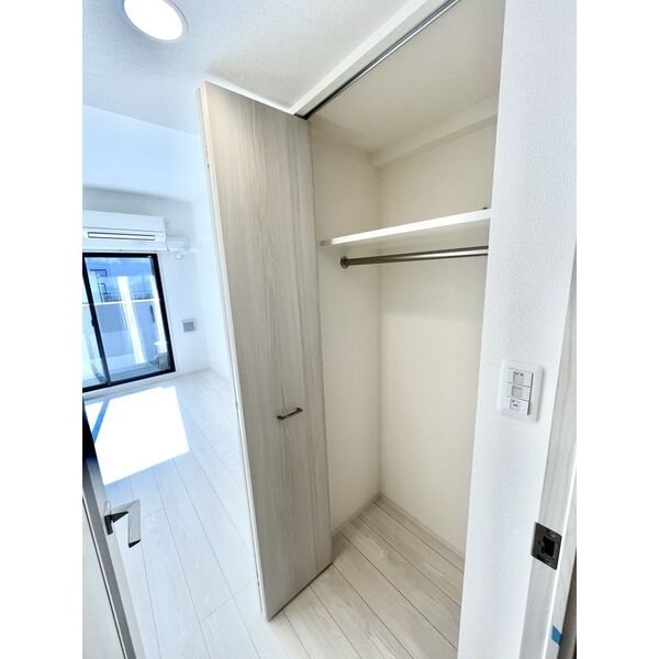S-RESIDENCE丸の内駅前North クローゼット（収納充実してます）
