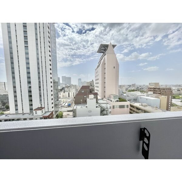 S-RESIDENCE丸の内駅前North バルコニー