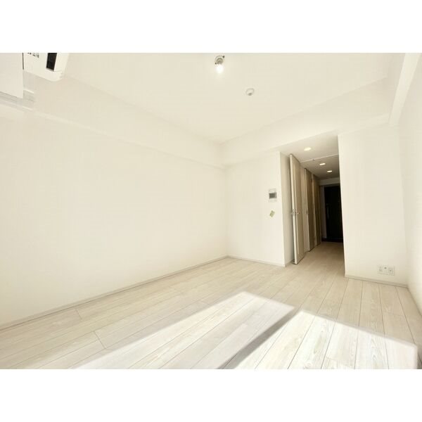 S-RESIDENCE丸の内駅前North 洋室7.2帖　クローゼット付き