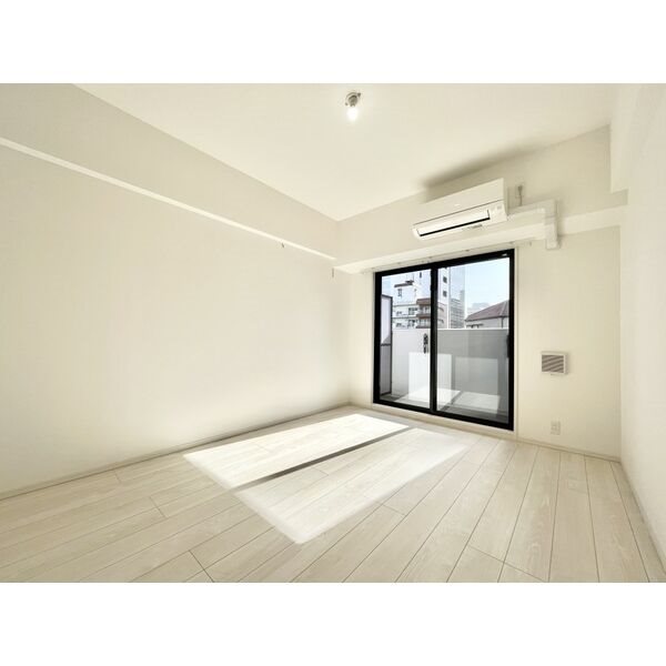 S-RESIDENCE丸の内駅前North 洋室7.2帖　クローゼット付き