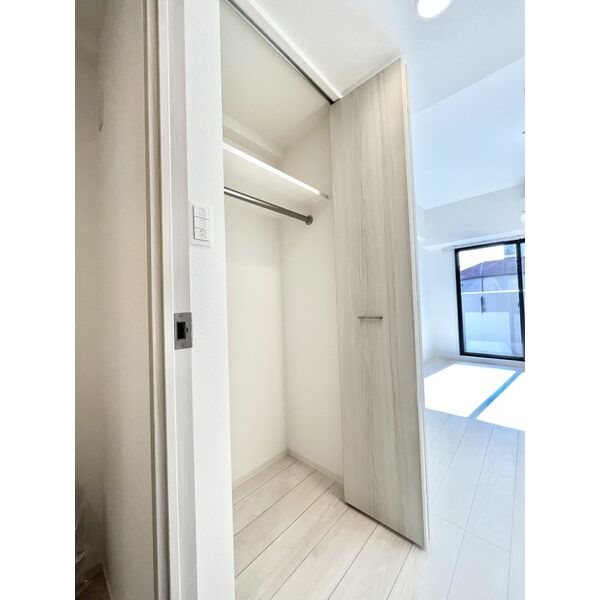 S-RESIDENCE丸の内駅前North クローゼット（収納充実してます）