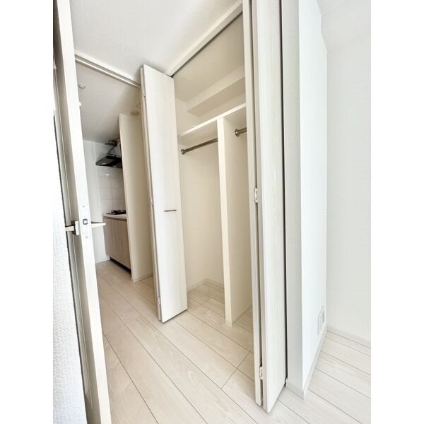 S-RESIDENCE丸の内駅前North クローゼット（収納充実してます）