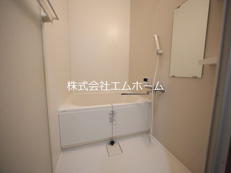 プレミール明和町 追い焚き　オートバス機能付バスルーム