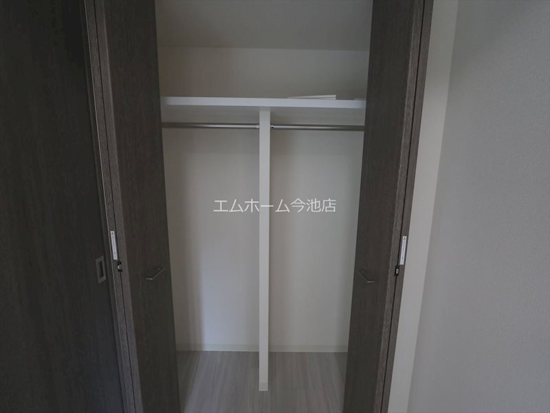 プレサンス広小路通今池 クローゼット（収納充実しています）