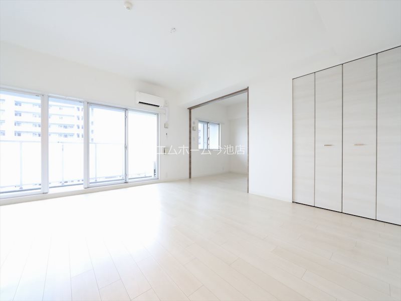 S-RESIDENCE本郷Ⅱ LDK18.2帖　エアコン付カウンターキッチン南向バスコニー