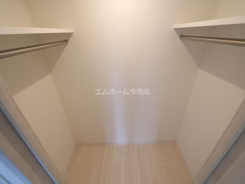 S-RESIDENCE本郷Ⅱ 洋室7.5帖　ウォークインクローゼット（収納充実しています）