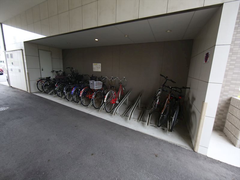 高畑T-2マンション 自転車置き場