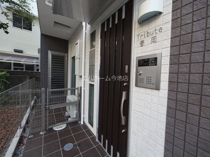 TRIBUTE春岡 外観　1フロア2部屋全部屋角部屋オートロックTVモニターホン