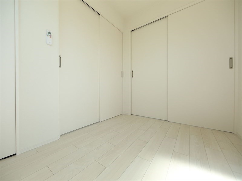 ハーモニーテラス松葉町VI 洋室3.5帖　クローゼット付（収納充実してます）　同仕様写真