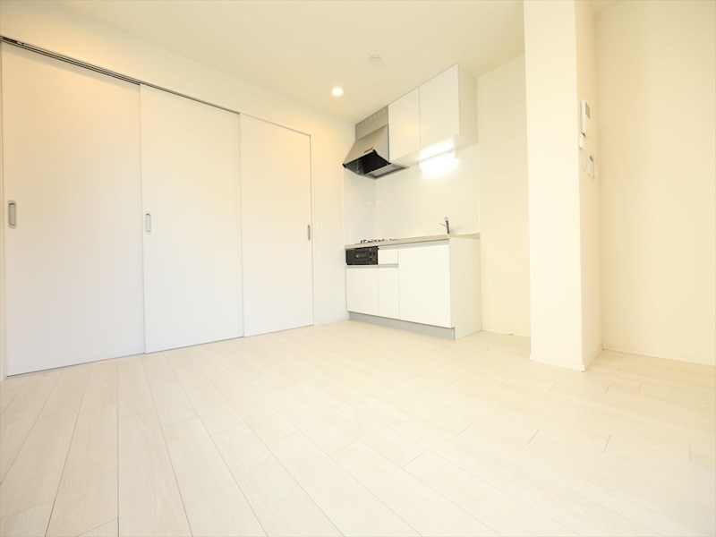 ハーモニーテラス松葉町VI ＬＤＫ8.4帖　システムキッチン　エアコン完備　同仕様写真
