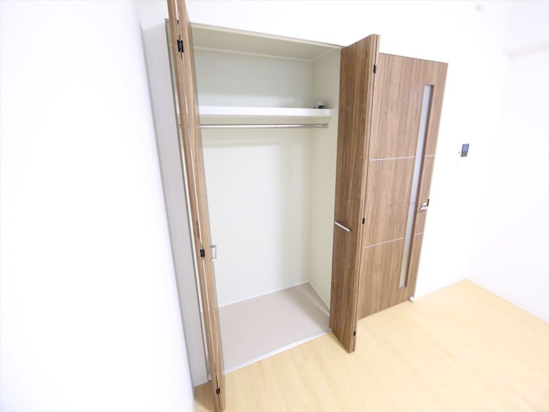 パークゲート栄白川 クローゼット（収納充実してます）