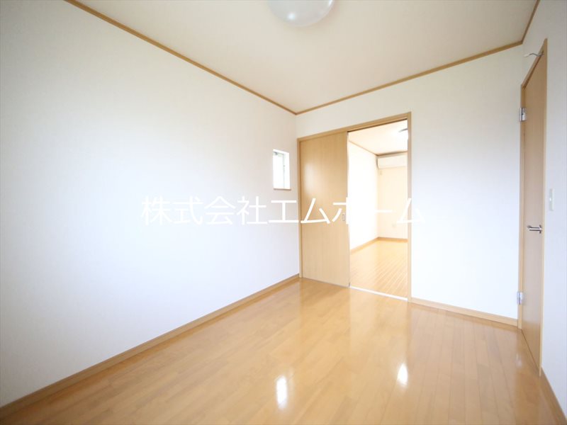 プラッサムコート多屋 2階に洋室6帖　クローゼット付　窓付（換気良好）