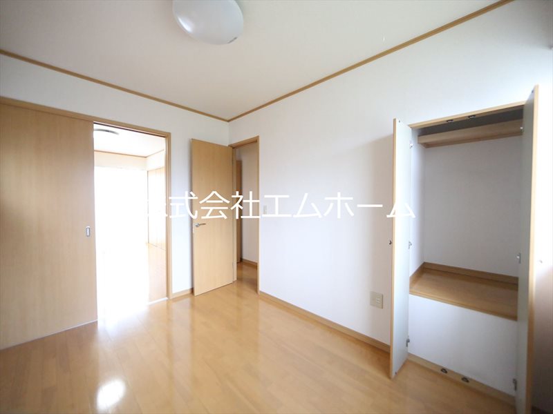 プラッサムコート多屋 2階に洋室6帖　クローゼット付　窓付（換気良好）