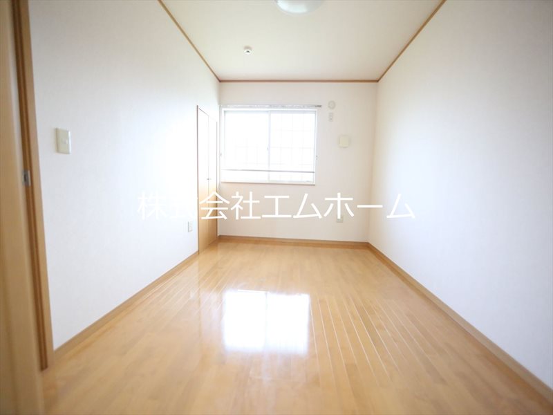 プラッサムコート多屋 2階に洋室6帖　クローゼット付　窓付（換気良好）