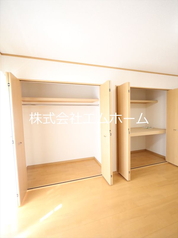 プラッサムコート多屋 2階に洋室7.5帖　クローゼット付（収納充実）バルコニー付