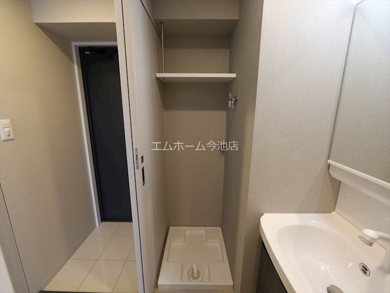 プレイズシード御器所イースト 室内洗濯機置き場