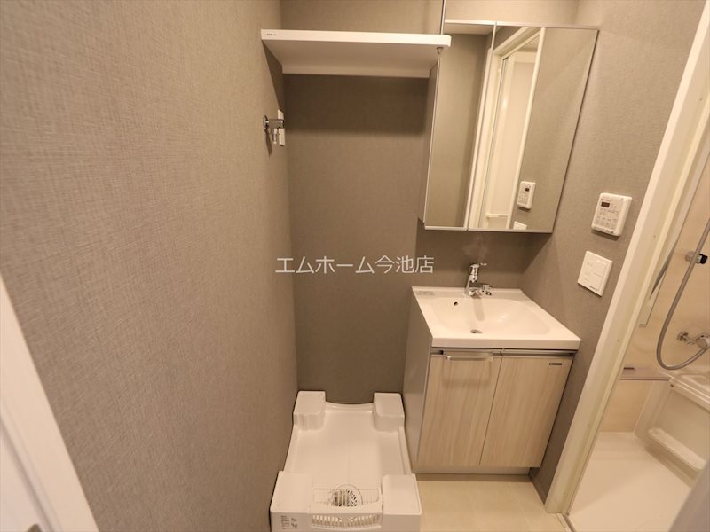 メイクス新栄 室内洗濯機置き場