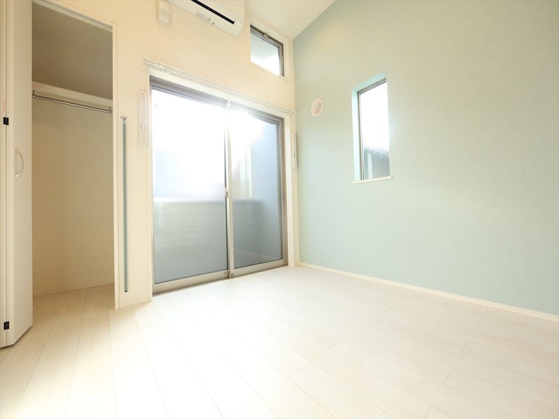 テラスサクラ瑞穂松園 洋室6.1帖　ロフト6.1帖（収納にも使えます）　同仕様写真
