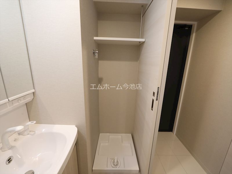 プレイズシード御器所イースト 室内洗濯機置き場