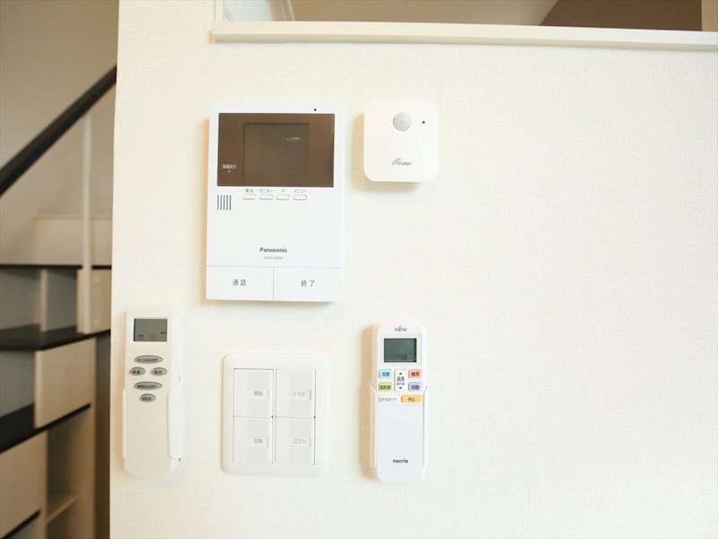Ｔ－ＲｅｓｉｄｅｎｃｅIII ＴＶモニター付インターホン　同仕様写真
