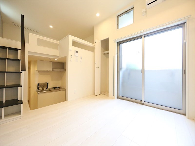 Ｔ－ＲｅｓｉｄｅｎｃｅIII 洋室6.2帖　ロフト6.3帖（寝室にも使えます）　同仕様写真