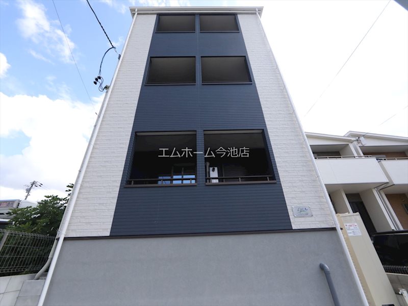 リーブルファイン本城町 外観　オートロックTVモニターホン宅配BOX完備
