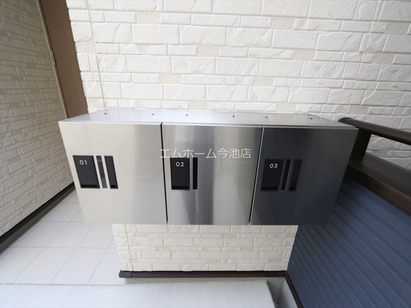 リーブルファイン本城町 宅配BOX
