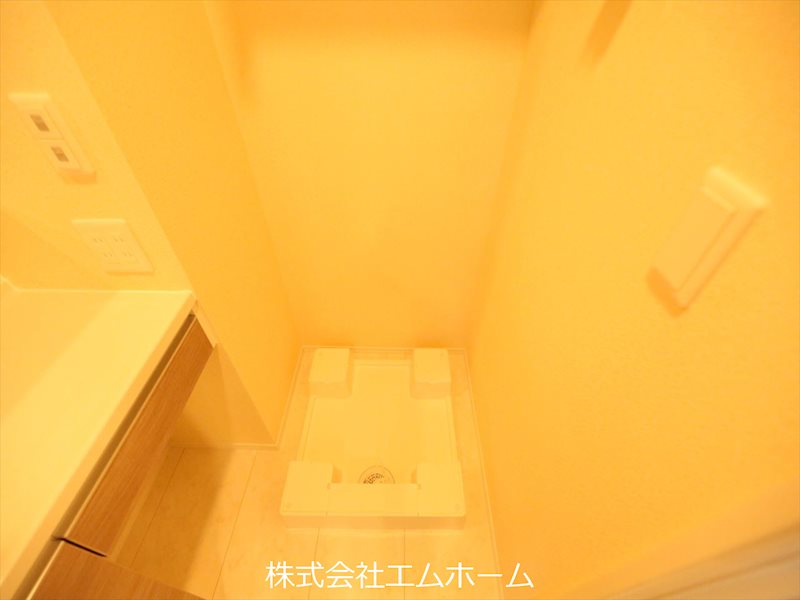 ベンティ明治 脱衣所　室内洗濯機置き場