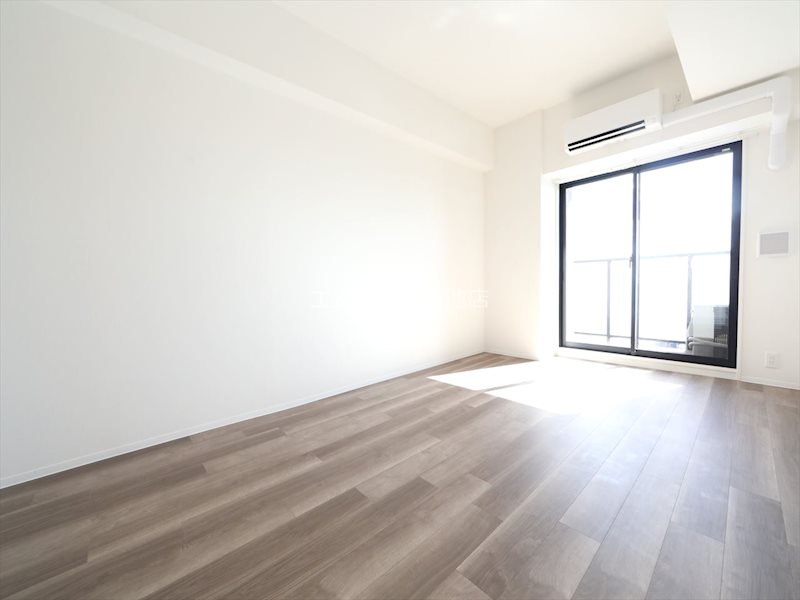 S-RESIDENCE勝川駅前 洋室9.7帖　エアコン完備　バルコニーに面しています