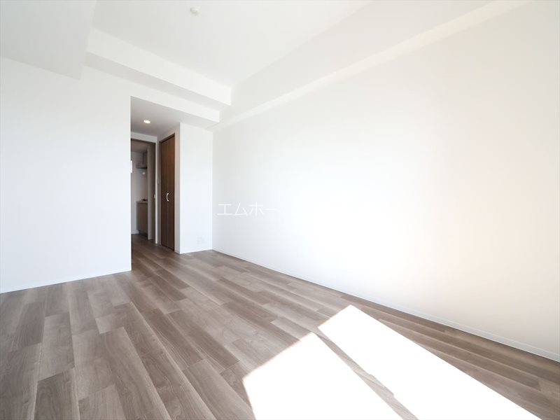 S-RESIDENCE勝川駅前 洋室9.7帖　エアコン完備　バルコニーに面しています