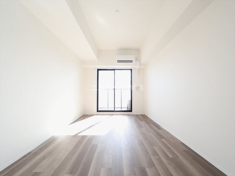 S-RESIDENCE勝川駅前 洋室9.9帖　エアコン完備　バルコニーに面しています