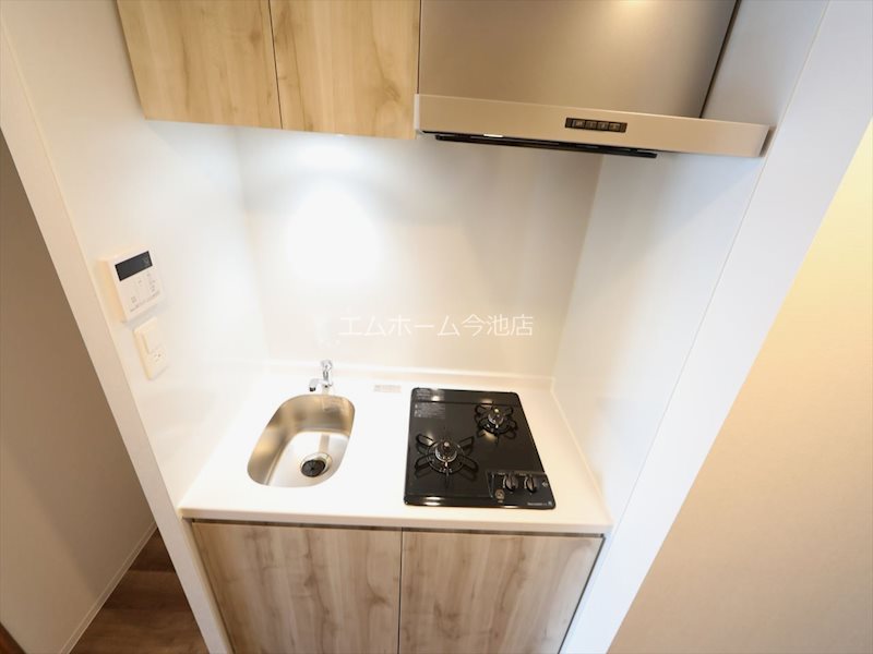 S-RESIDENCE勝川駅前 システムキッチン（ガス2口コンロ付）