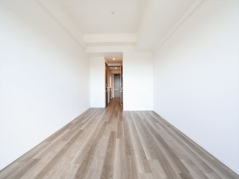 S-RESIDENCE勝川駅前 洋室9.8帖　エアコン完備　バルコニーに面しています