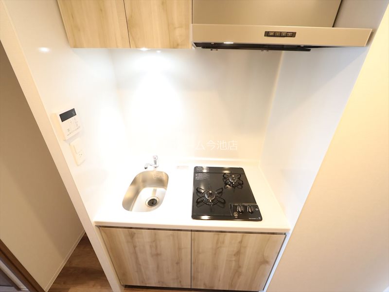 S-RESIDENCE勝川駅前 システムキッチン（ガス2口コンロ付）