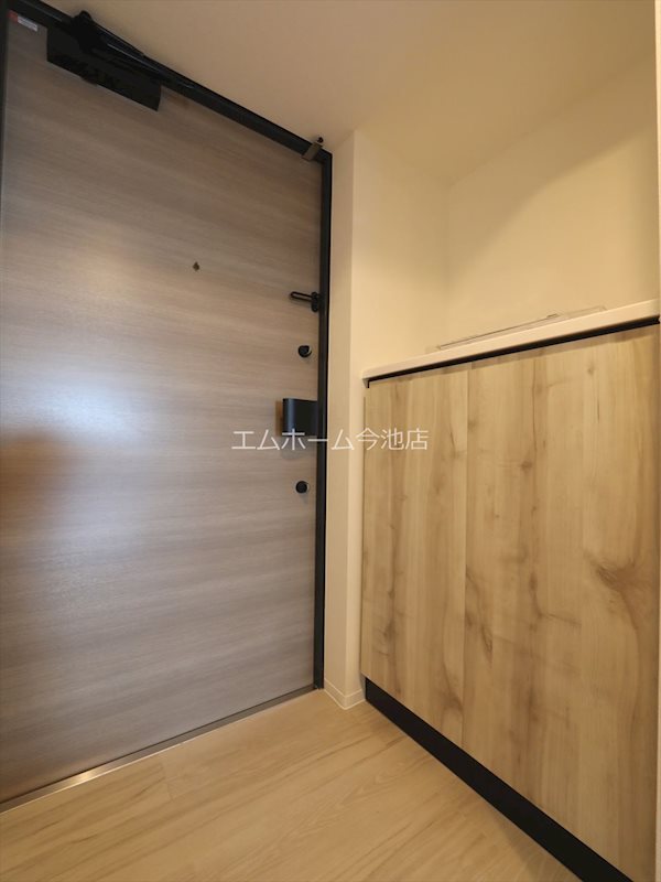S-RESIDENCE勝川駅前 玄関（シューズボックス完備）