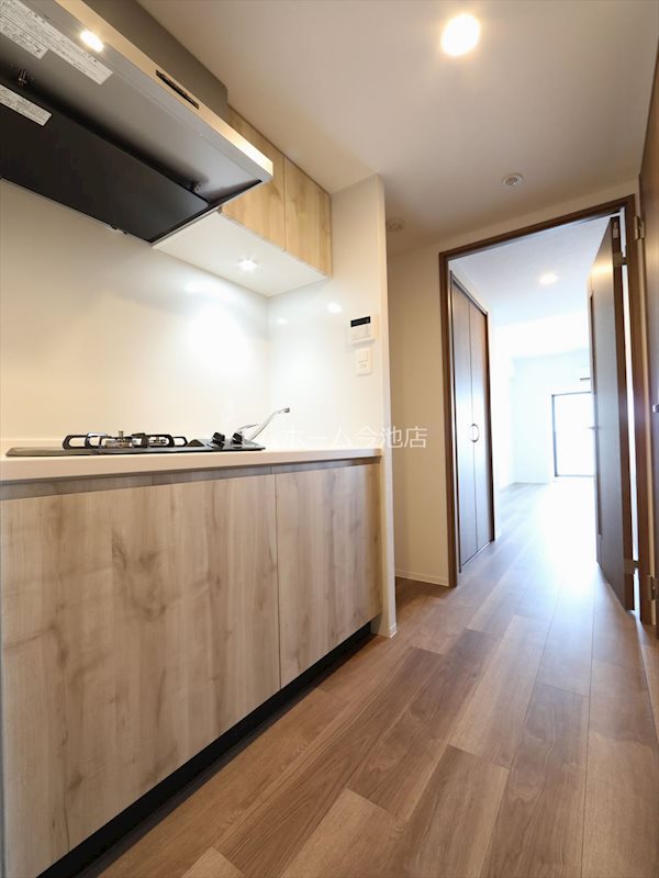 S-RESIDENCE勝川駅前 システムキッチン（ガス2口コンロ付）