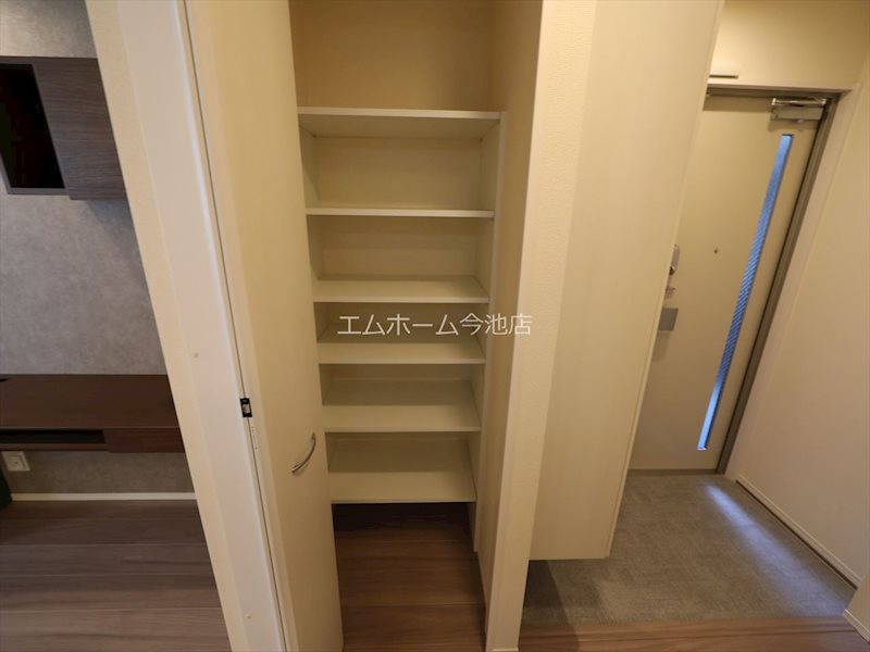 サンベルテ竹越 収納棚