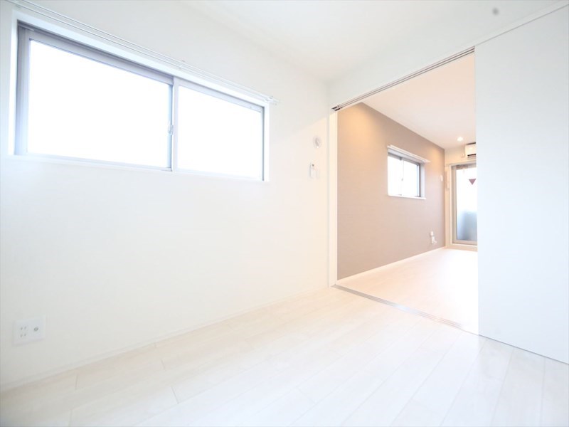 ハーモニーテラス豊田本町 ＬＤＫ8帖　洋室4.4帖　つなげても仕切っても使えます