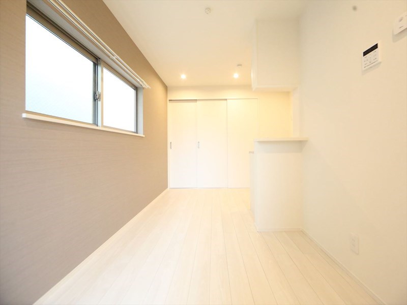 ハーモニーテラス豊田本町 ＬＤＫ8帖　システムキッチン　エアコン完備
