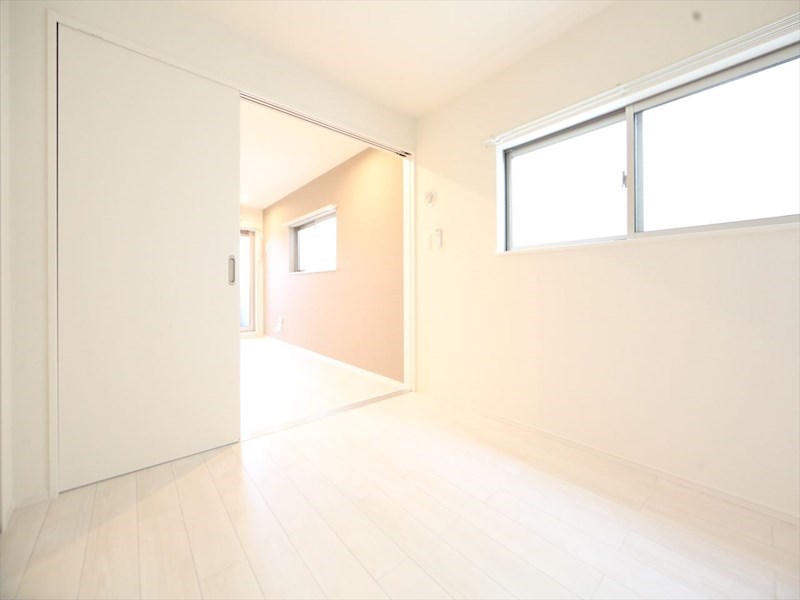 ハーモニーテラス豊田本町 ＬＤＫ8帖　洋室4.4帖　つなげても仕切っても使えます