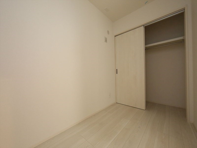 （仮称）ＲＥＧＡＬＥＳＴ道徳２ 洋室3帖　クローゼット付（収納充実してます）　同仕様写真