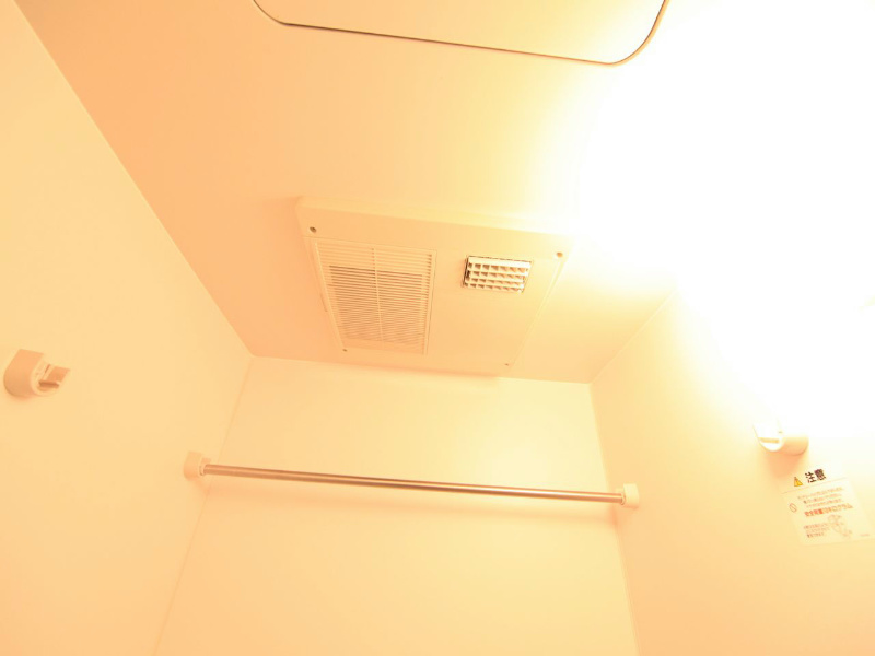 リヴシティ栄 浴室暖房乾燥機付き