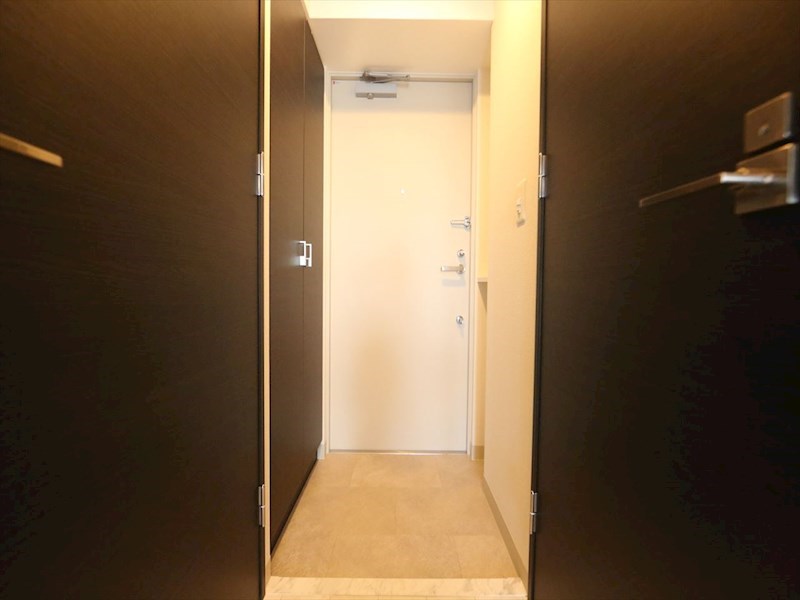 エステムコート名古屋鶴舞IIレアーヴ 玄関　シューズボックス付（収納充実してます）