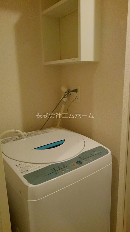 レオパレスＴＳ中村 室内洗濯機置き場