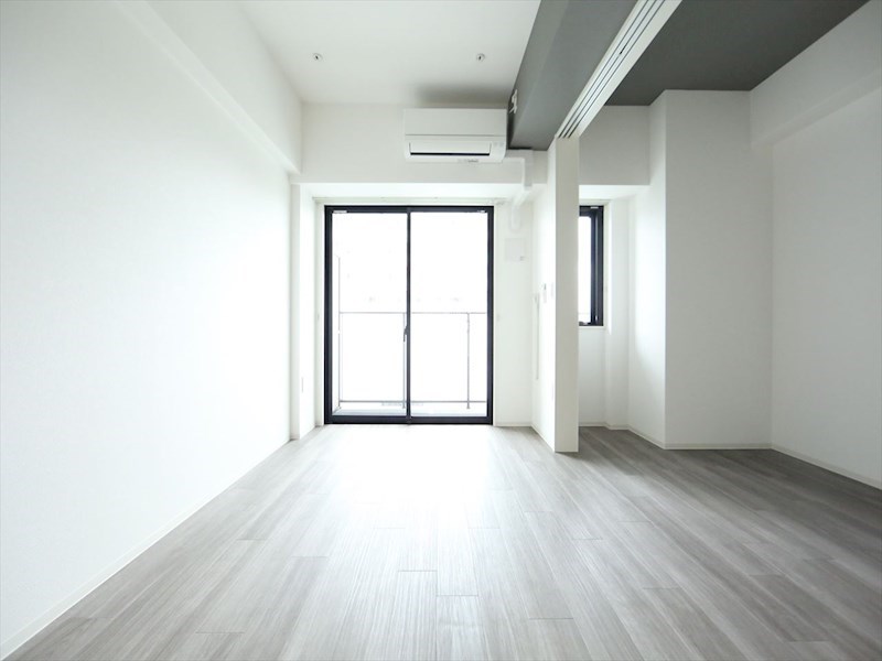 ＢＬＥＳＴＯＮ ＣＯＵＲＴ ＫＡＮＡＹＡＭＡ ＬＤＫ8.6帖　洋室4.3帖　エアコン完備　バルコニー