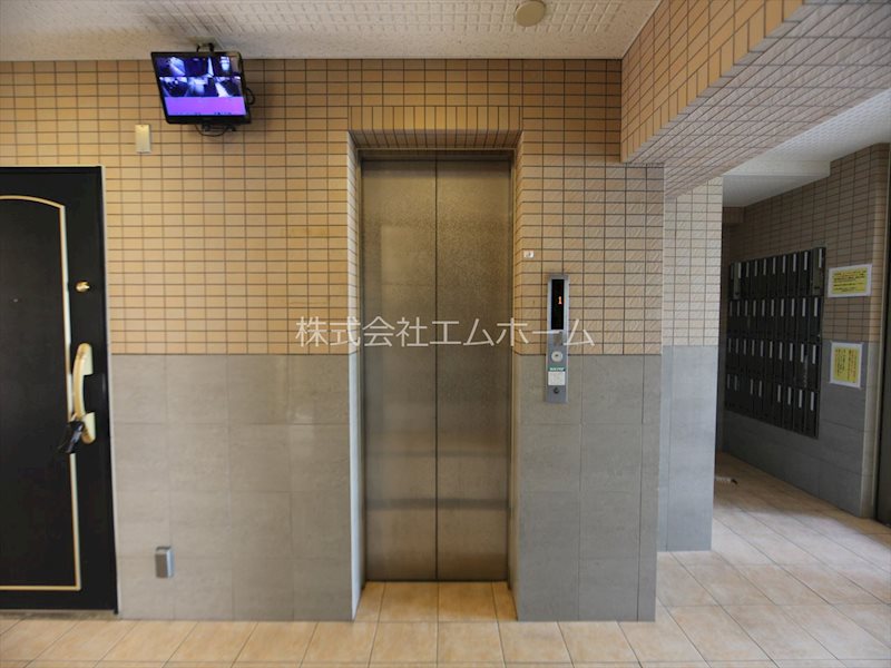 共同ハイツ西大須 エレベーター　　防犯カメラ　オートロック有