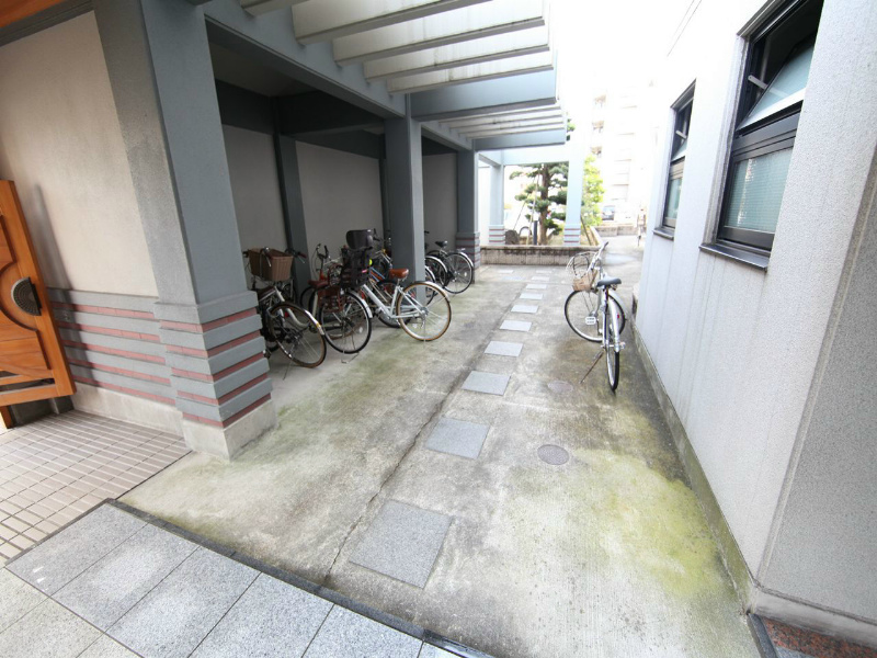 ベルドミール葵22 屋根付き駐輪場