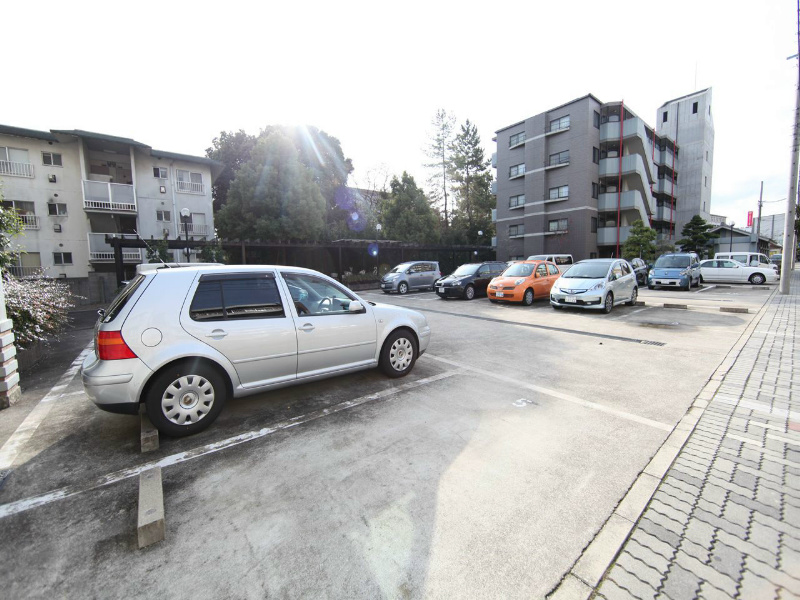 ベルドミール葵22 敷地内平面駐車場